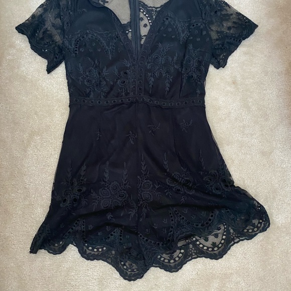 Shorts romper - Picture 4 of 8